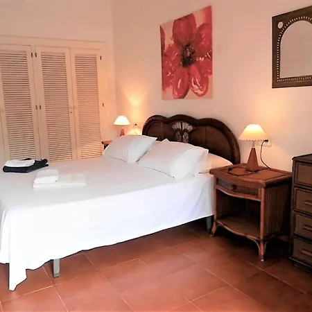 In Ibiza With Private Pool Будинок відпочинку *