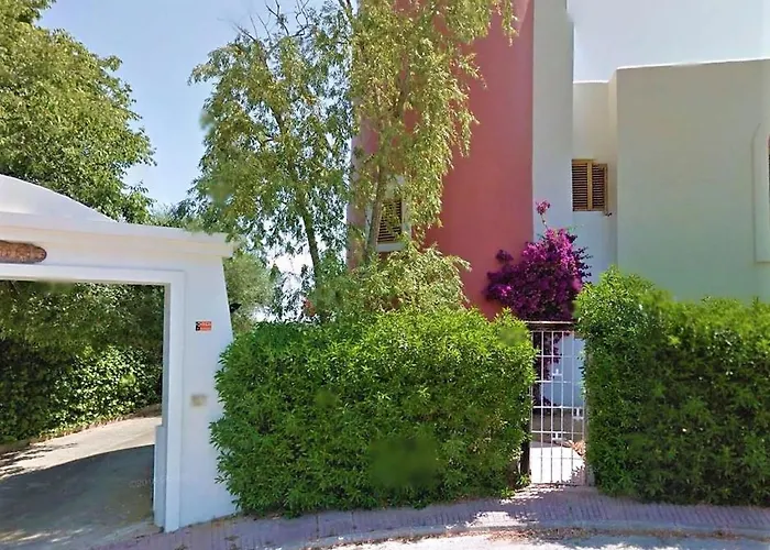 In Ibiza With Private Pool * Santa Eularia des Riu